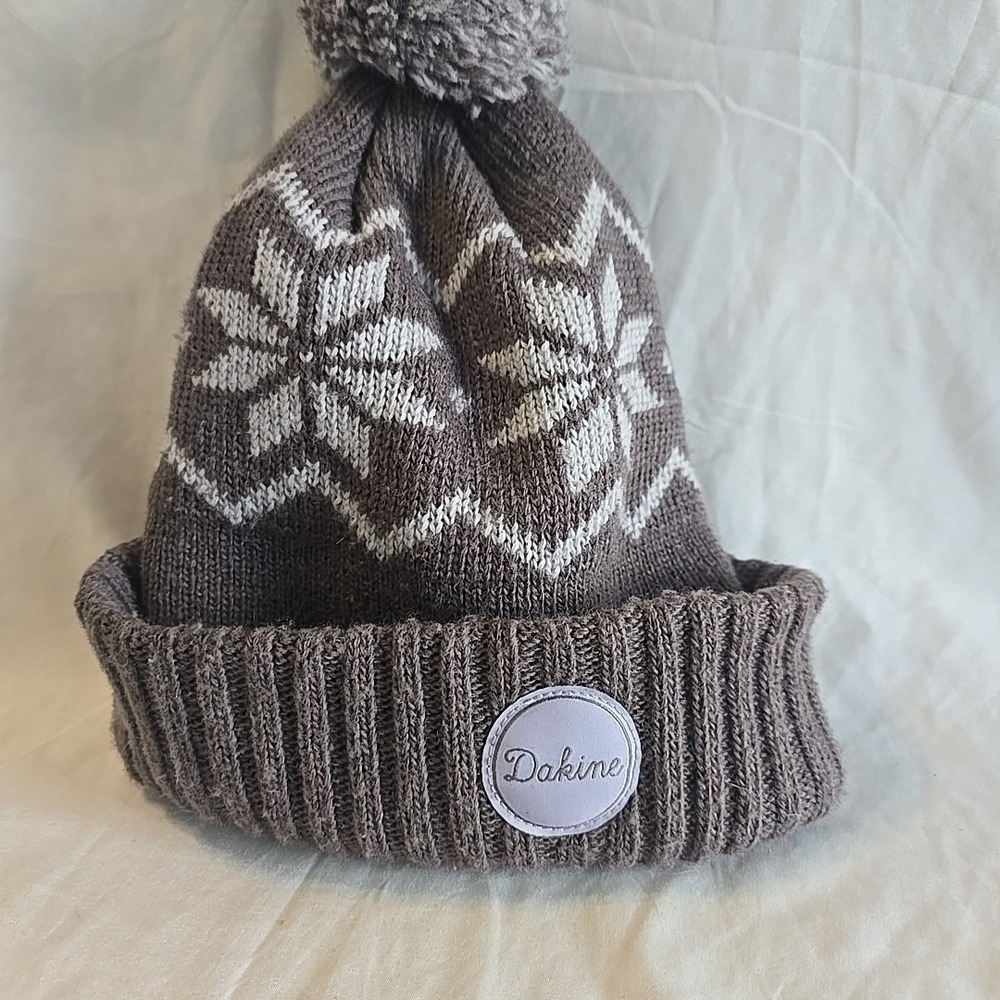 Dakine Lydia Pom Beanie, Knit Lined, Women's One Size, Sparrow Snowflake Design
